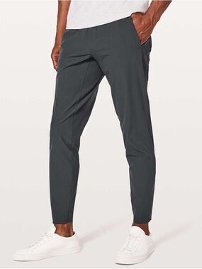 Lululemon In Mind pants